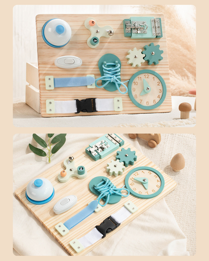 Wild & Little BusyBoard - Ontdek de wereld in kleine handjes